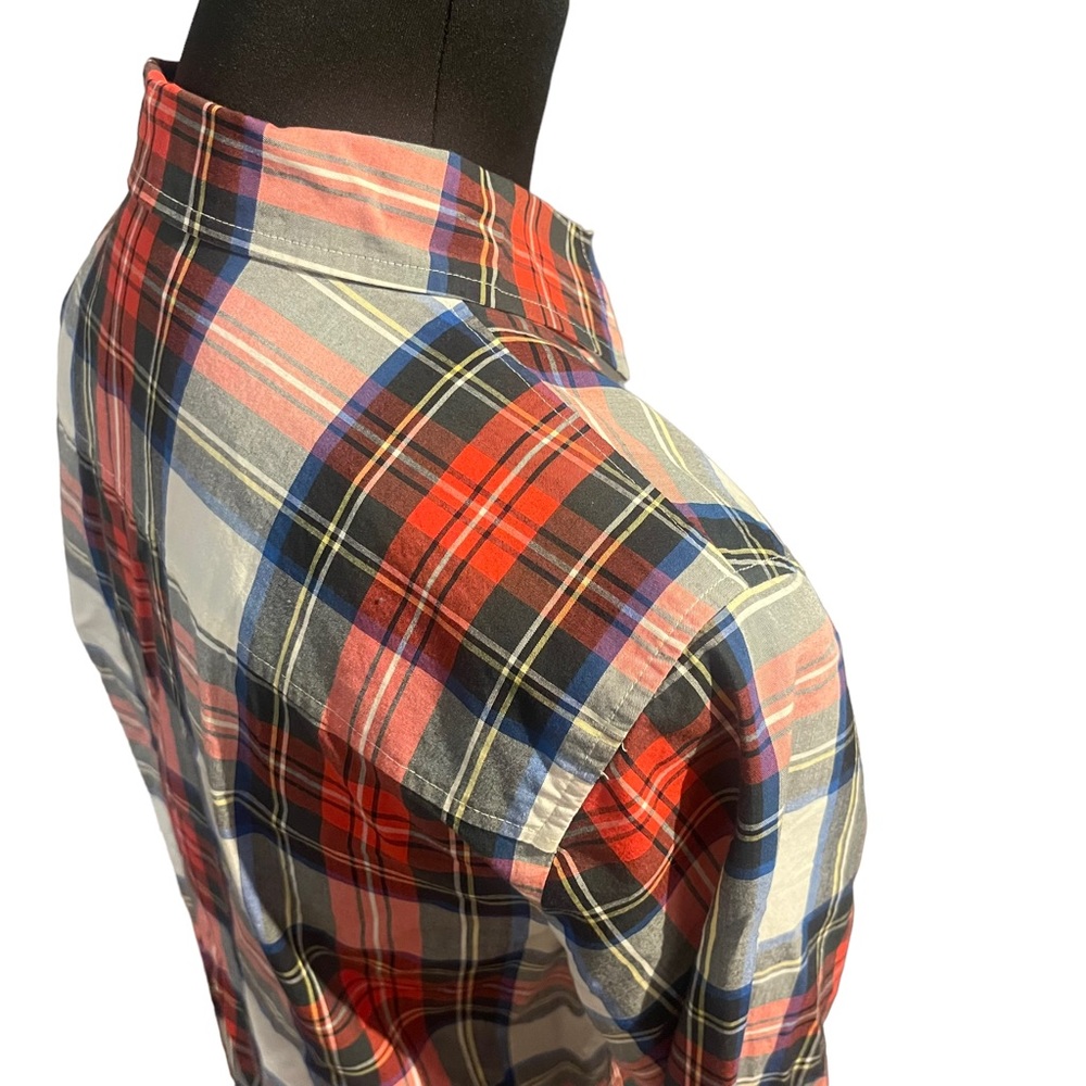 J.Crew Size 4. Plaid button down shirt. red/green/white. EXCELLENT CONDITION - Picture 8 of 13